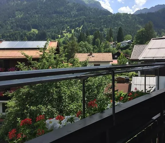 Haus Rotspitze 아파트 *